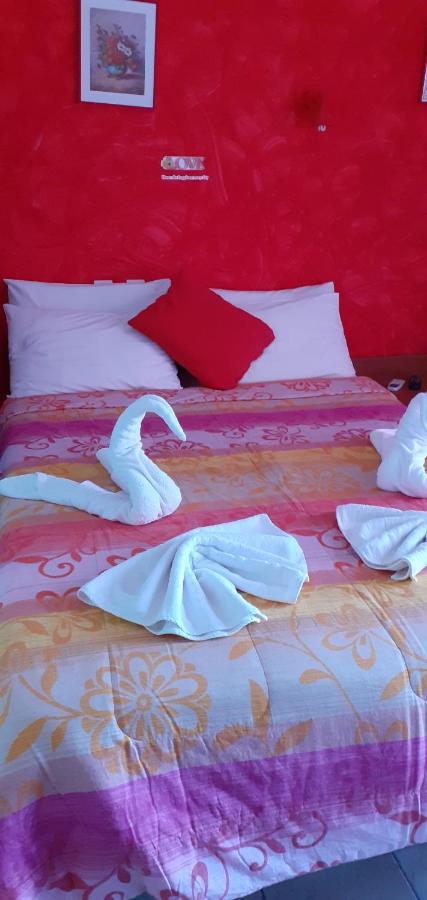 Pame Pantheos Hotel Камена Вурла Екстериор снимка